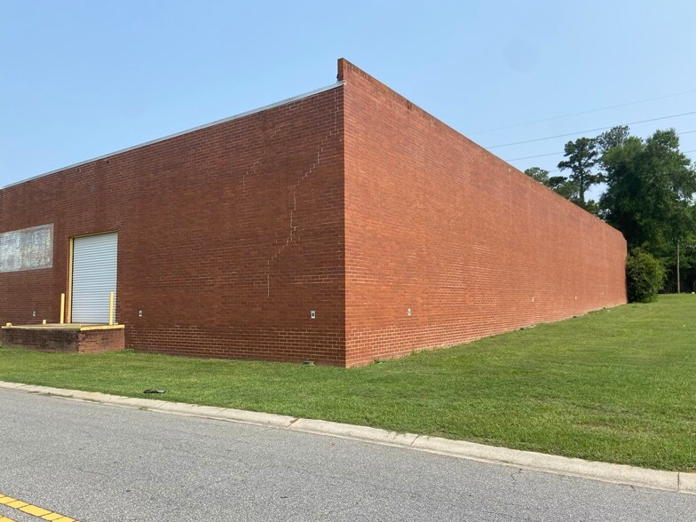 819 W Roosevelt Ave, Albany, GA for lease - Building Photo - Image 3 of 7