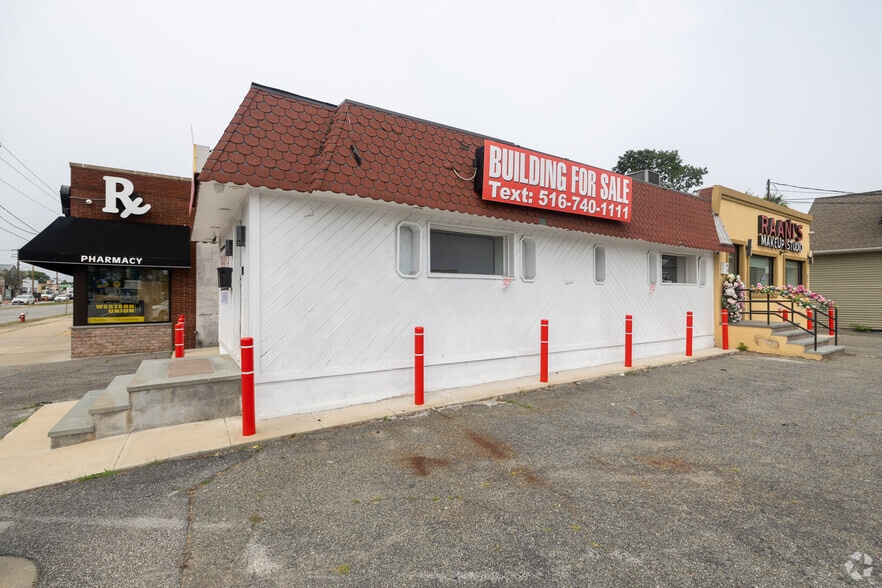51 N Broadway, Hicksville, NY for sale - Primary Photo - Image 1 of 1