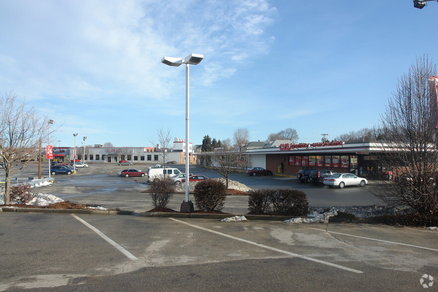 1400-1450 Park Ave, Woonsocket, Ri 02895 - Park Square Plaza 