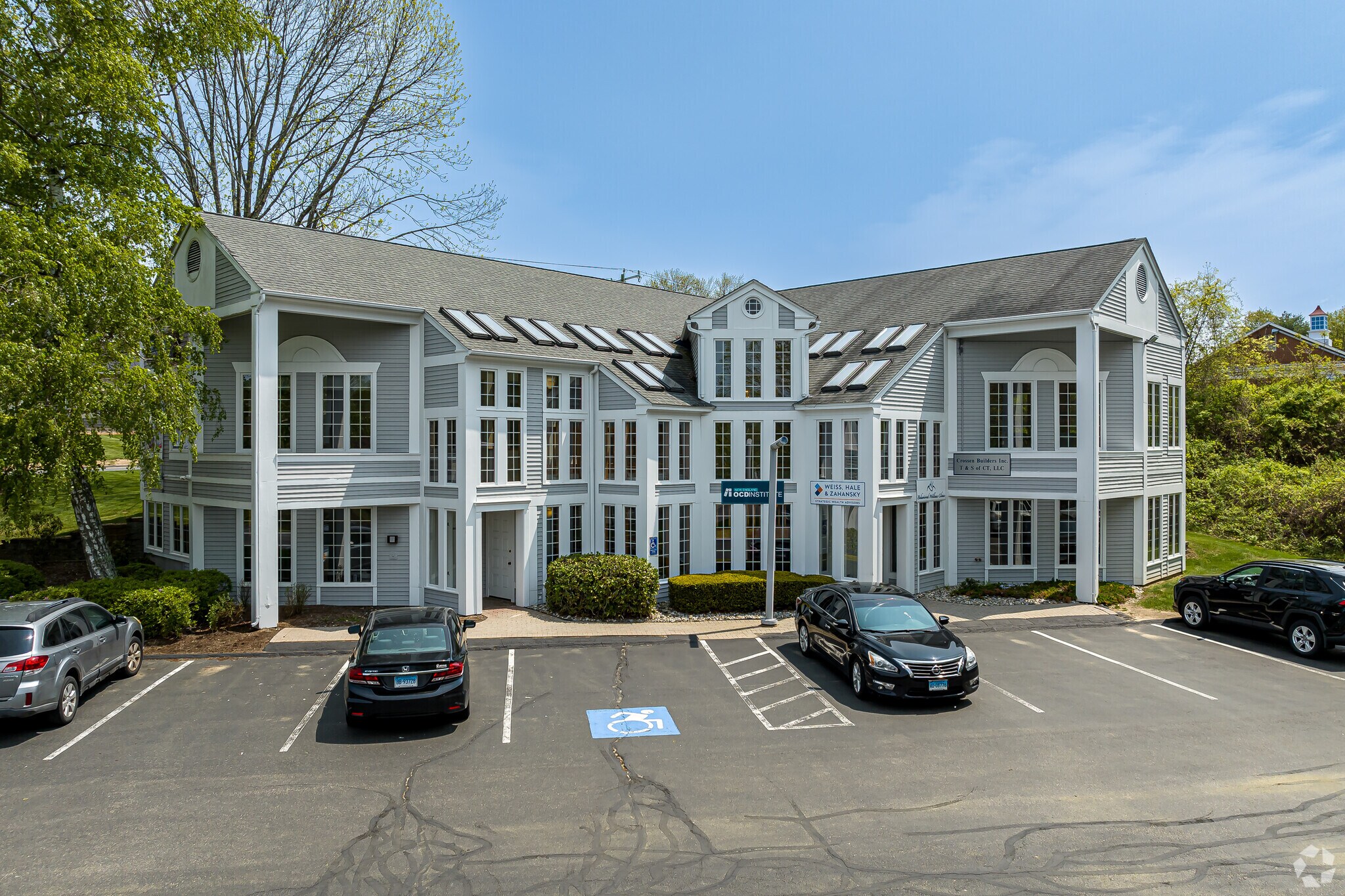384-392 Merrow Rd, Tolland, CT for sale Primary Photo- Image 1 of 1