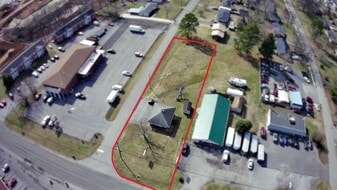 1106 S Water Ave, Gallatin TN - Storefront Property