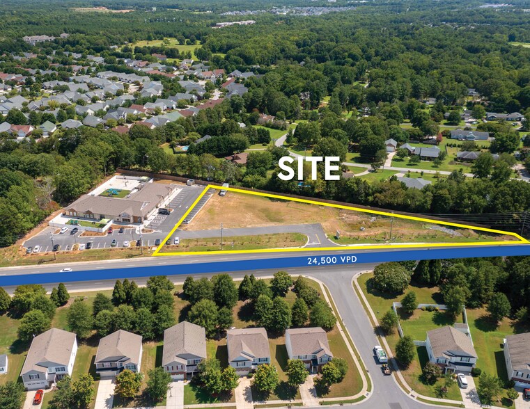 1367 Gold Hill Rd, Fort Mill, SC for sale - Primary Photo - Image 1 of 1