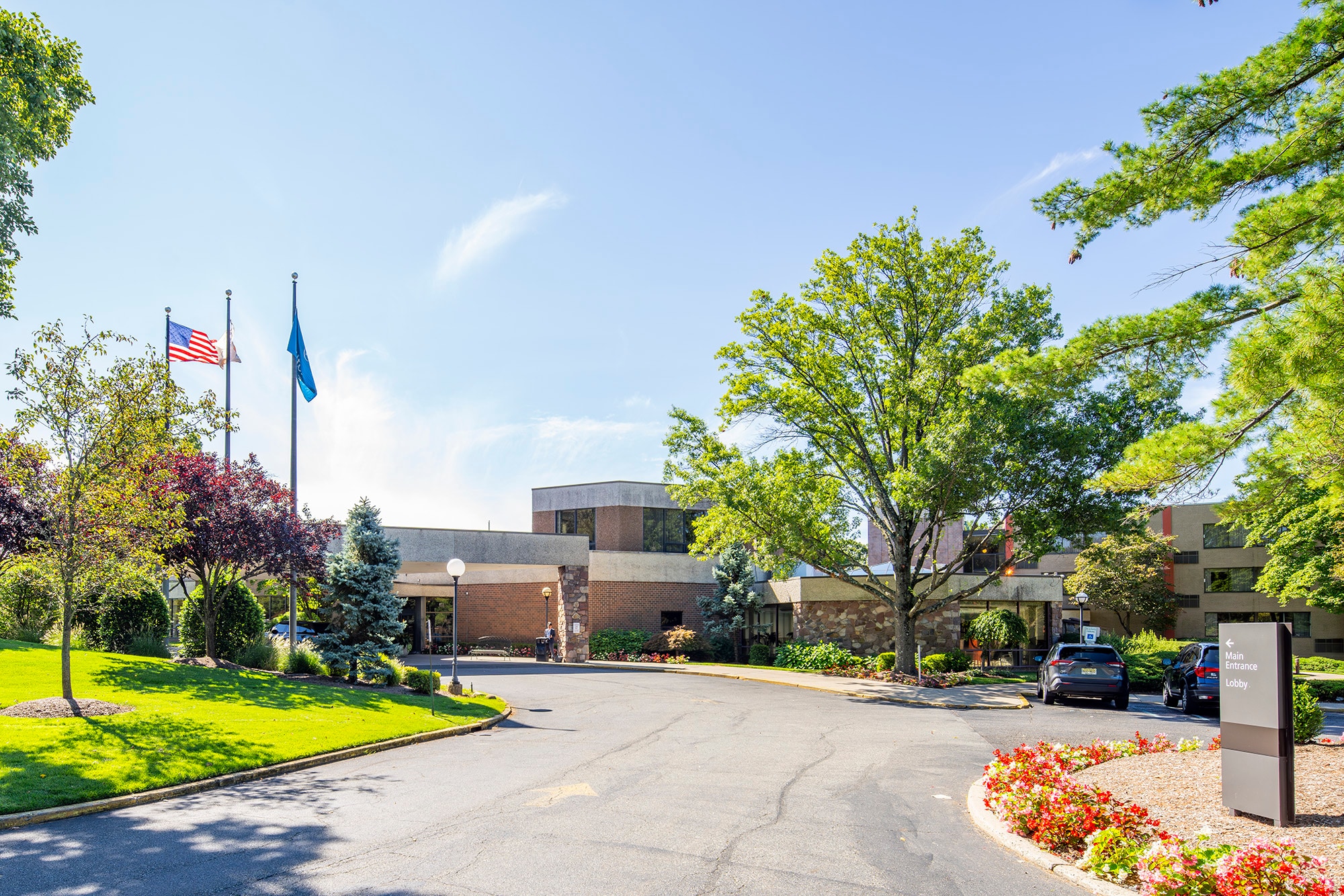 200 Tice Blvd, Woodcliff Lake, NJ 07677