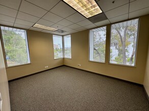 3190 Clearview Way, San Mateo, CA for lease Interior Photo- Image 2 of 6
