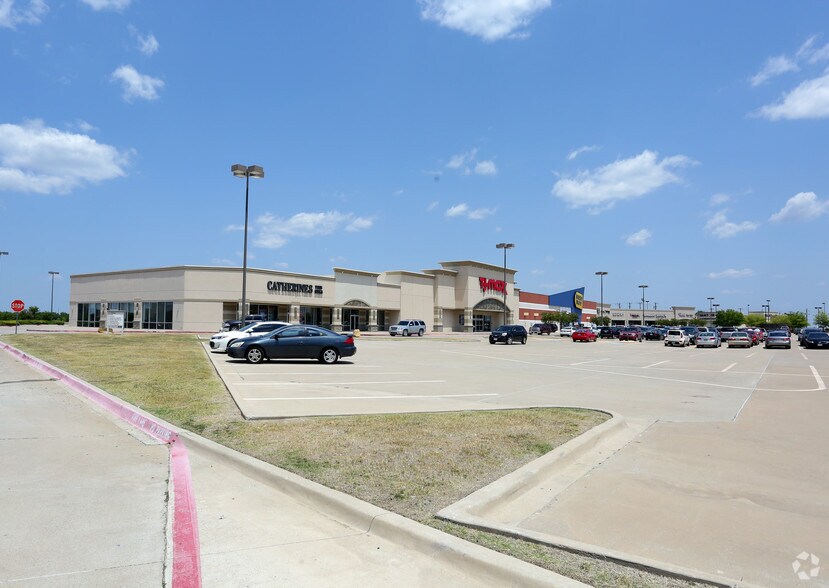 805-823 E North Creek Dr, Sherman, TX for sale - Primary Photo - Image 1 of 1