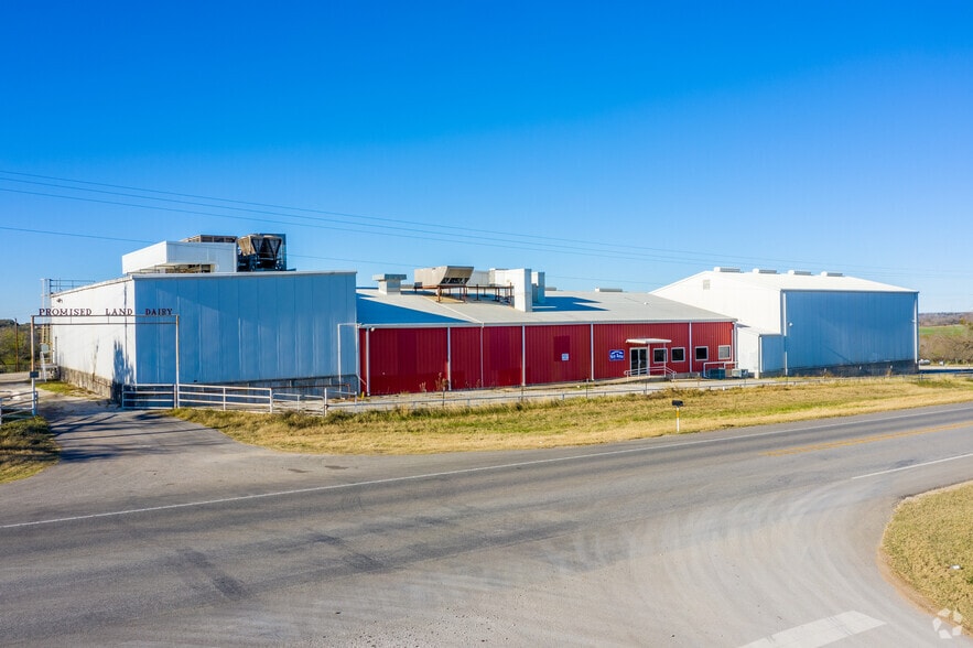 2008 State Highway 97 W, Floresville, TX for sale - Building Photo - Image 1 of 1