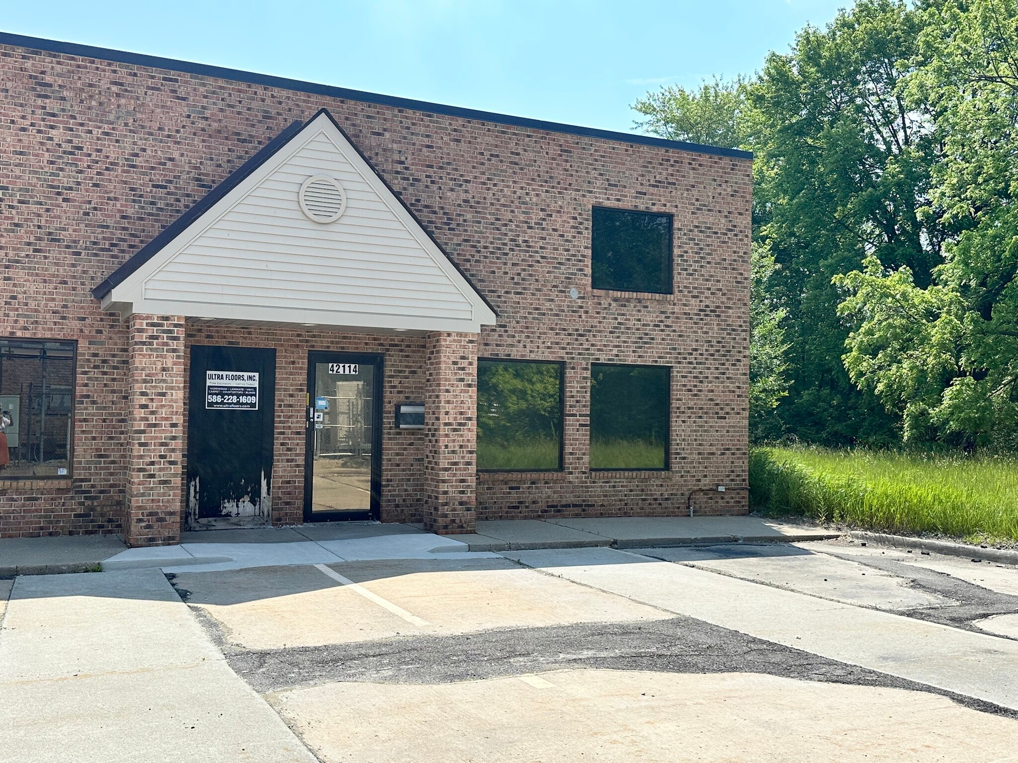 42120 Garfield Rd, Clinton Township, MI for lease Building Photo- Image 1 of 6