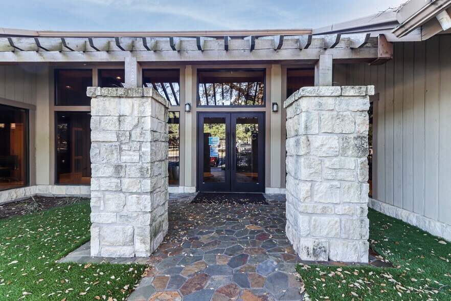 8416 Old Mcgregor Rd, Woodway, TX for sale - Building Photo - Image 1 of 1