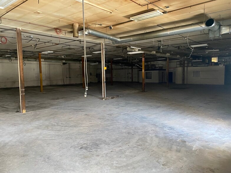 23 Foundry Ave, Meredith, NH for sale - Building Photo - Image 3 of 12