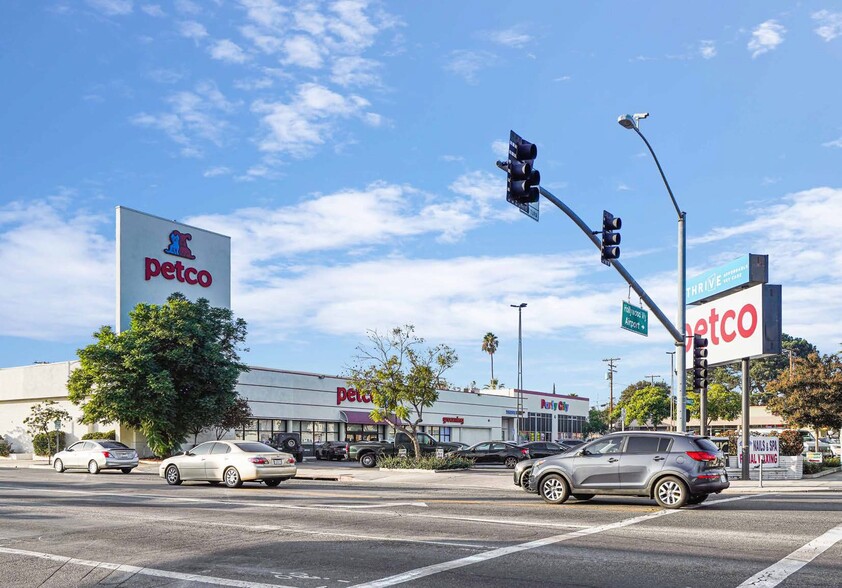 2011 N Hollywood Way, Burbank, CA for lease - Primary Photo - Image 1 of 4