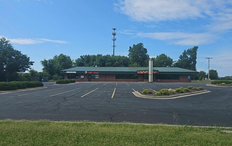 4214 S Farm Road 135, Springfield, MO for lease - Building Photo - Image 3 of 6