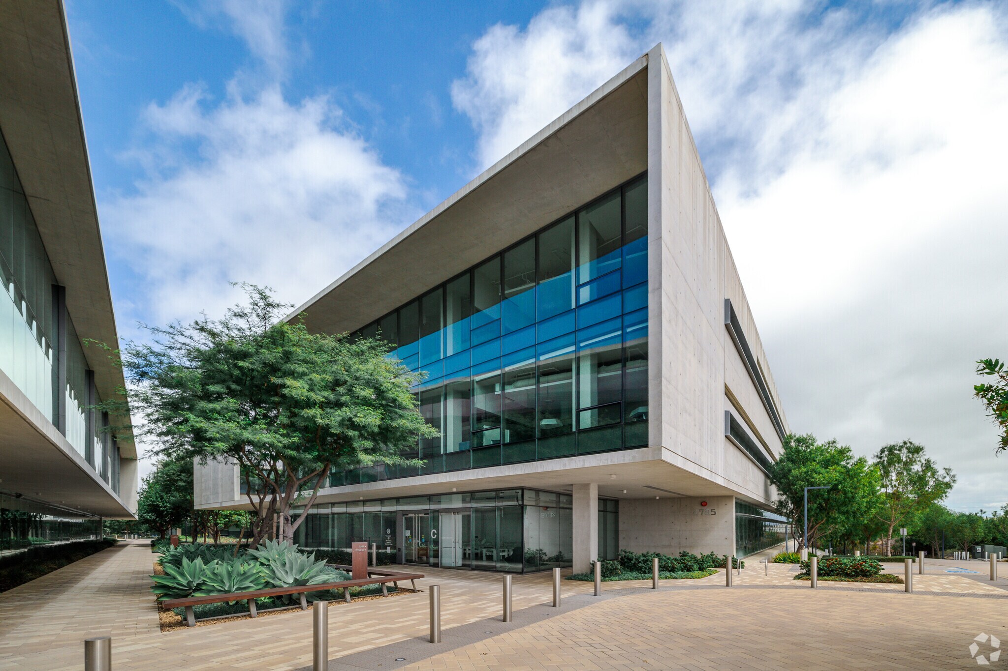4785 Executive Dr, San Diego, CA for lease Building Photo- Image 1 of 5