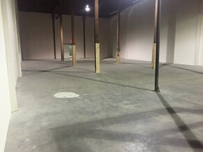 36 E Edgerton St, Smithfield, NC for lease Interior Photo- Image 1 of 14