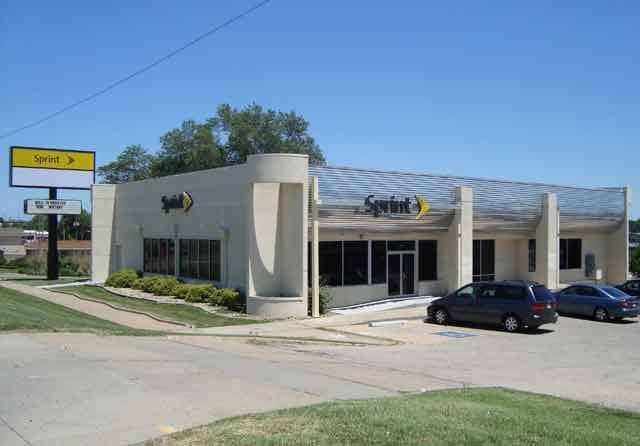 3000 SW Topeka Blvd, Topeka, KS for sale - Building Photo - Image 1 of 1