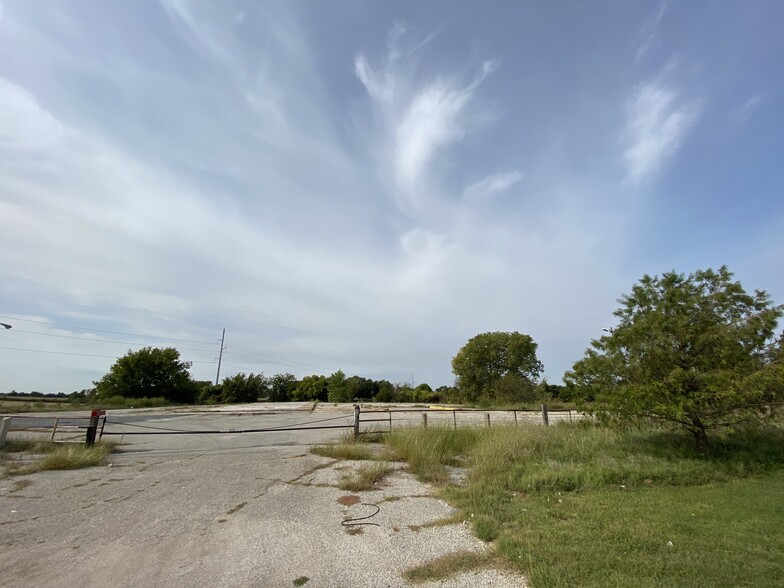 25357 Johnson Rd, Purcell, OK for sale - Primary Photo - Image 1 of 1