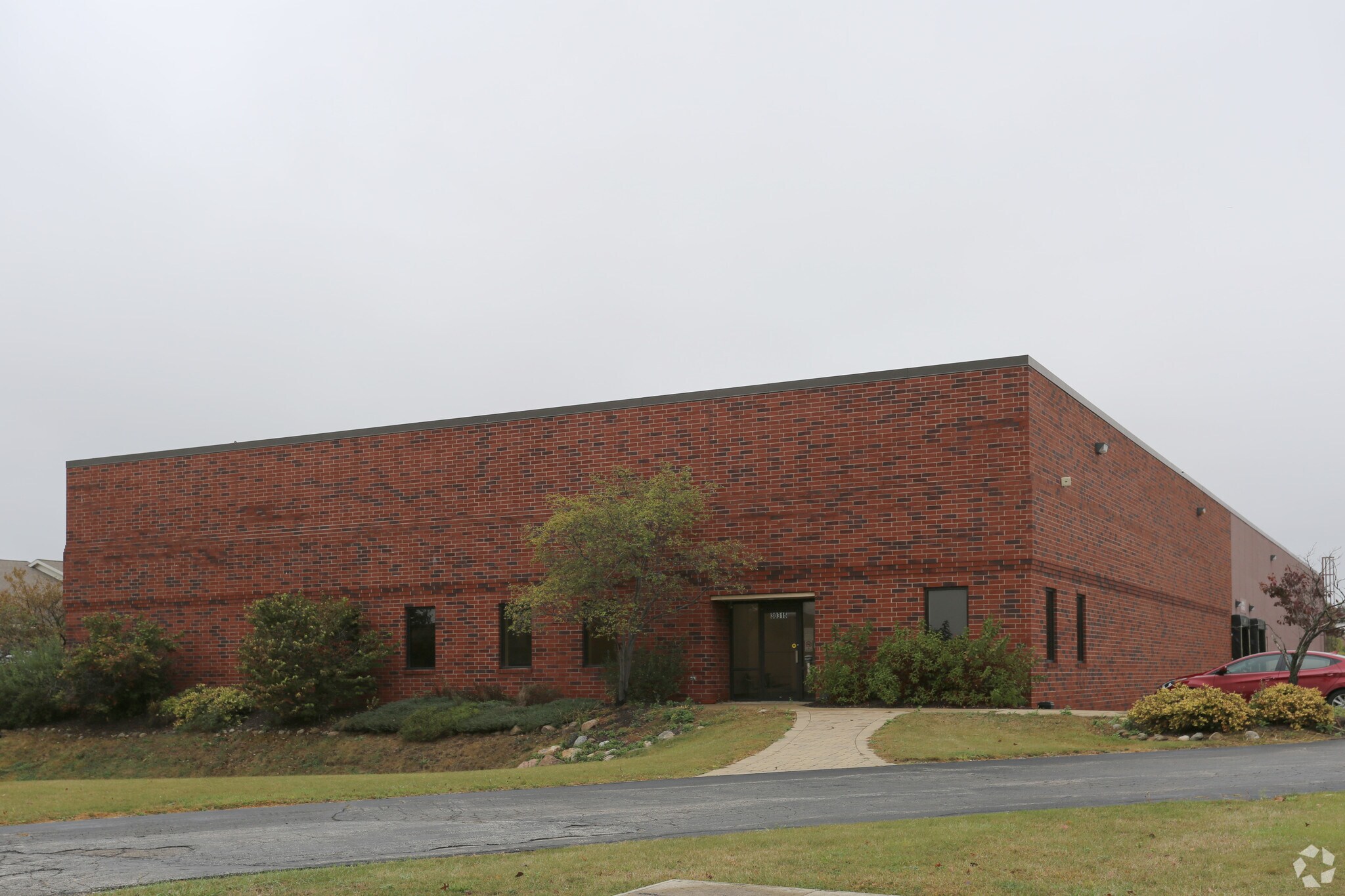 30315 Bruce Industrial Pky, Solon, OH for sale Primary Photo- Image 1 of 1