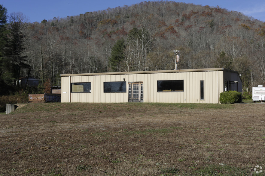 4536 New Hendersonville Hwy, Pisgah Forest, NC for sale - Primary Photo - Image 1 of 1