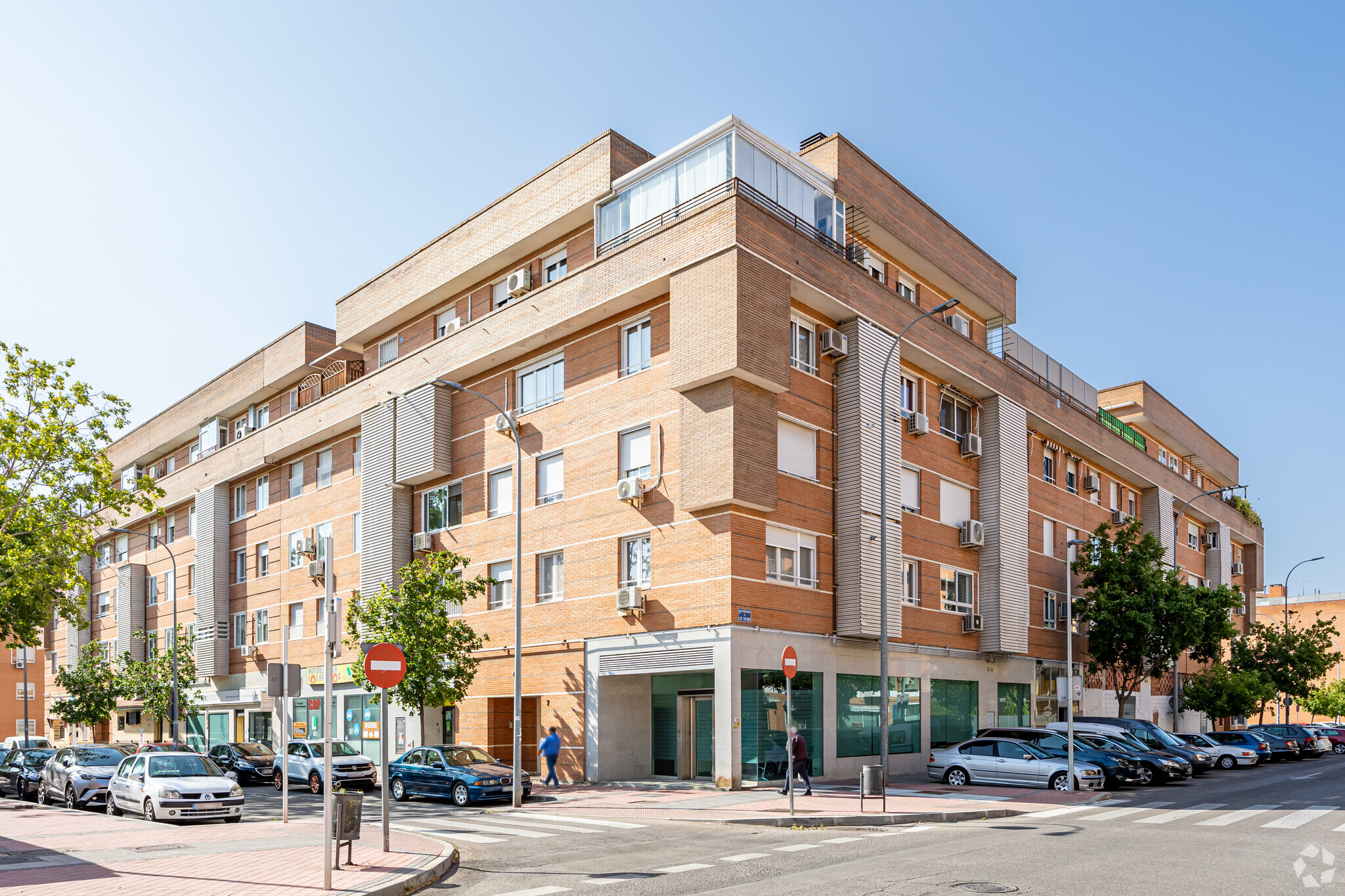 Multifamily in Torrejón De Ardoz, MAD for sale Primary Photo- Image 1 of 3