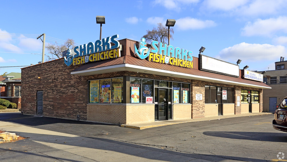 100 E 79th St, Chicago, IL for sale - Primary Photo - Image 1 of 1