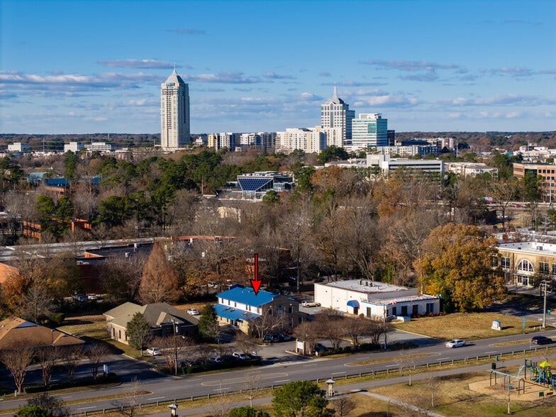 337 Edwin Dr, Virginia Beach, VA for lease - Building Photo - Image 3 of 5