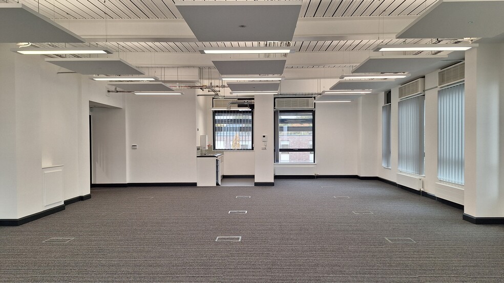 Babbage Way, Clyst Honiton for lease - Interior Photo - Image 3 of 5