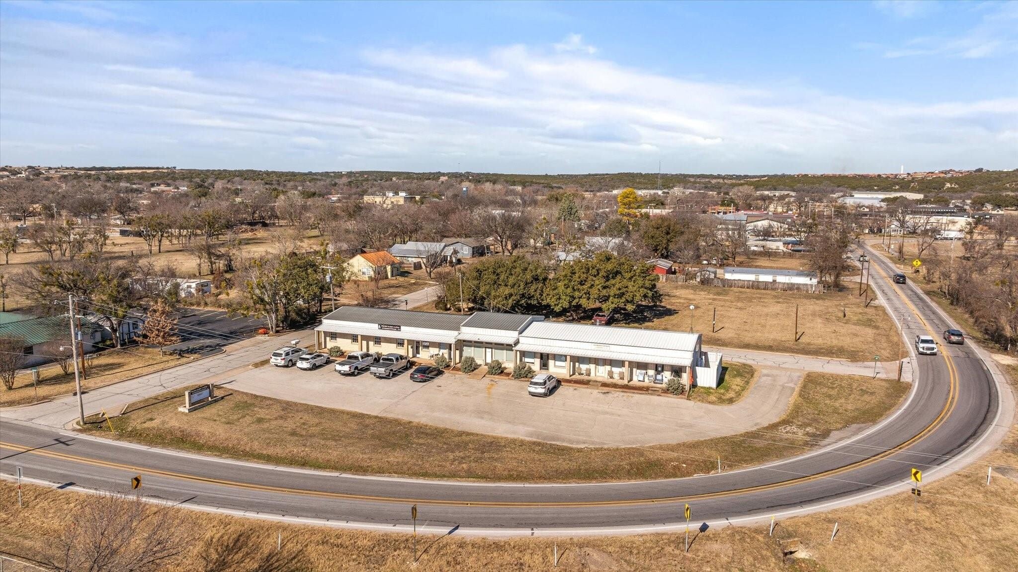 1201 NE Barnard St, Glen Rose, TX for sale Primary Photo- Image 1 of 25