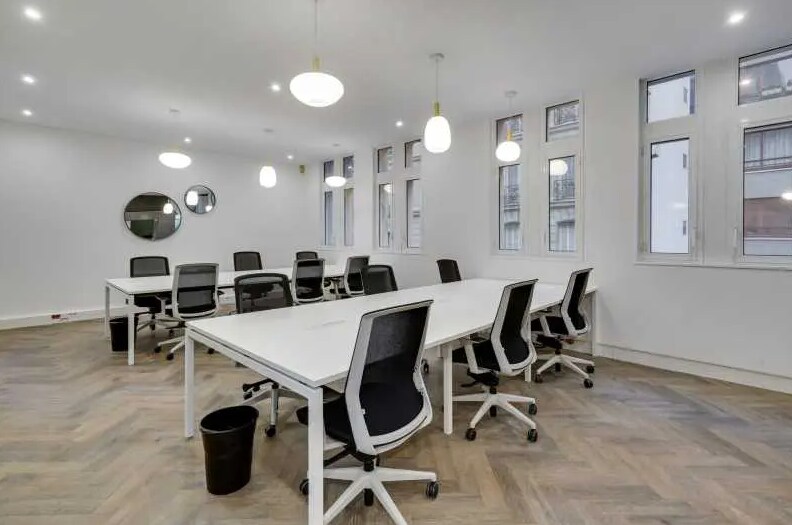12 Rue Laugier, Paris for lease Interior Photo- Image 1 of 11