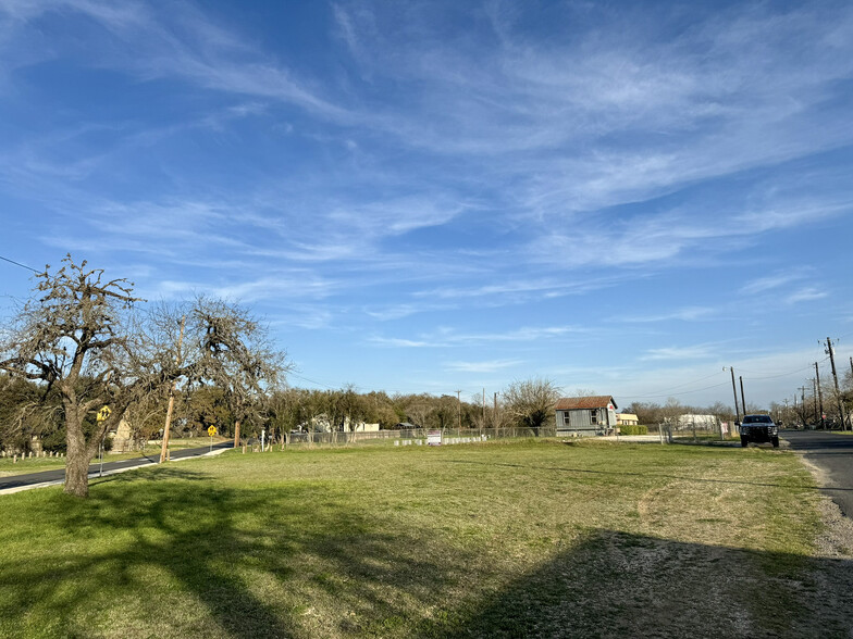 119 Ebner St, Boerne, TX for sale - Building Photo - Image 3 of 9