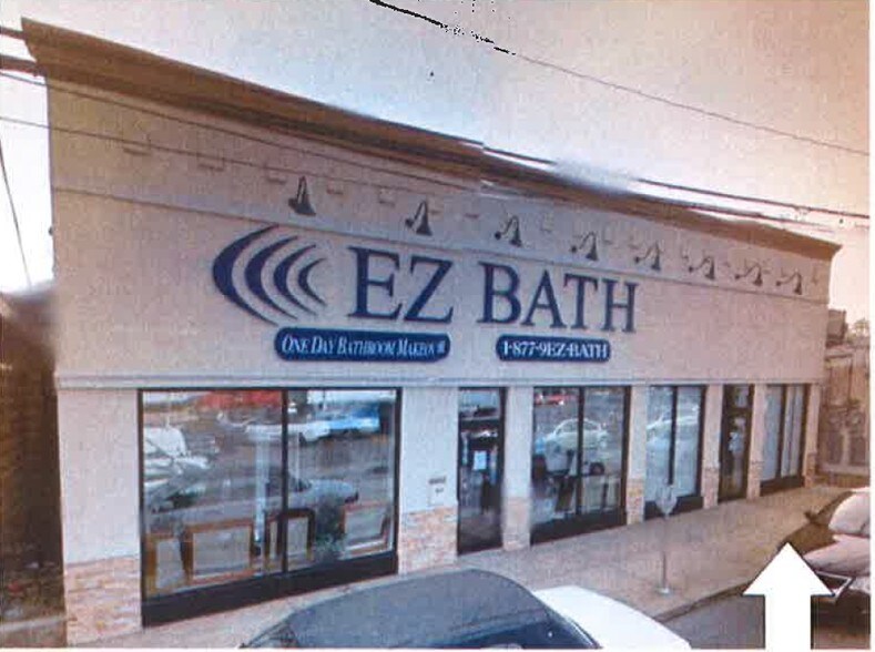 42-44 Newton Blvd, Freeport, NY for sale - Primary Photo - Image 1 of 1