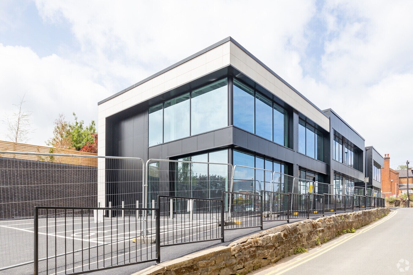 Uttoxeter Rd, Derby, DE3 0DA