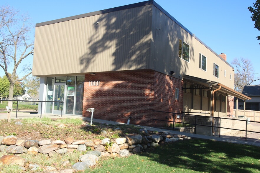 1800 S Summit Ave, Sioux Falls, SD for lease - Building Photo - Image 3 of 46