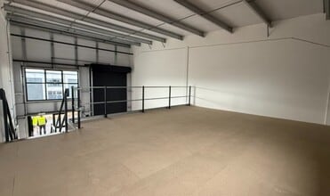 De Havilland Rd, Clyst Honiton for lease Interior Photo- Image 1 of 3