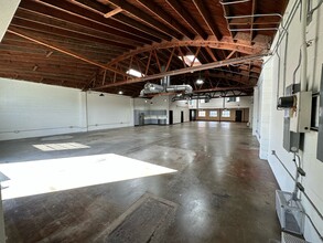 4116 W Jefferson Blvd, Los Angeles, CA for lease Interior Photo- Image 1 of 28