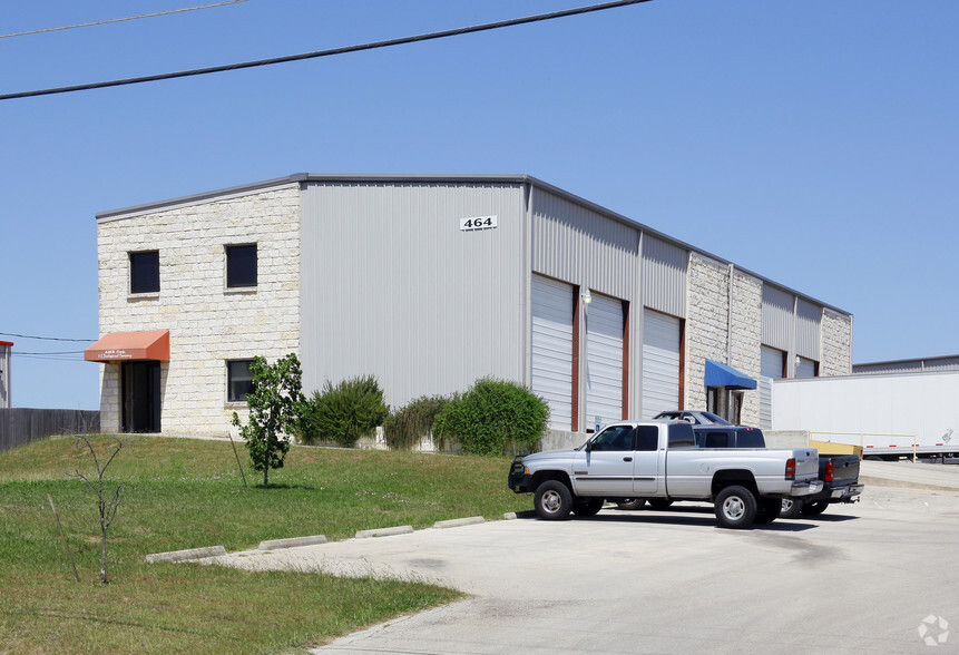 464 Commercial Dr, Buda, TX for sale - Primary Photo - Image 1 of 1