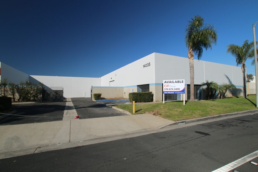 14035 Orange Ave, Paramount, CA for lease - Building Photo - Image 1 of 1