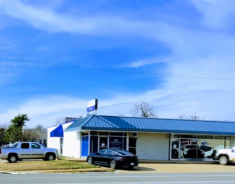 1101 SW E Ave, Lawton, OK for lease - Primary Photo - Image 1 of 9