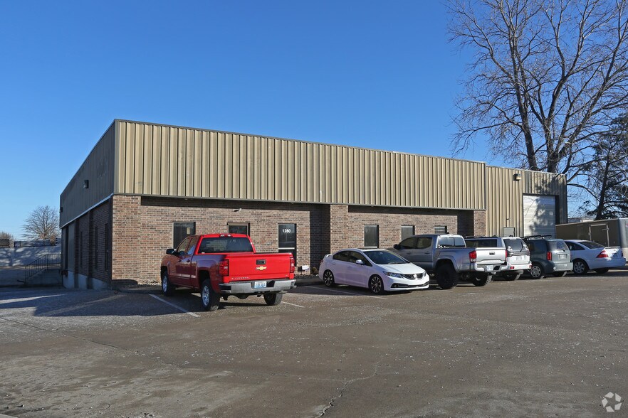 1280 N Winchester St, Olathe, KS for sale - Primary Photo - Image 1 of 1