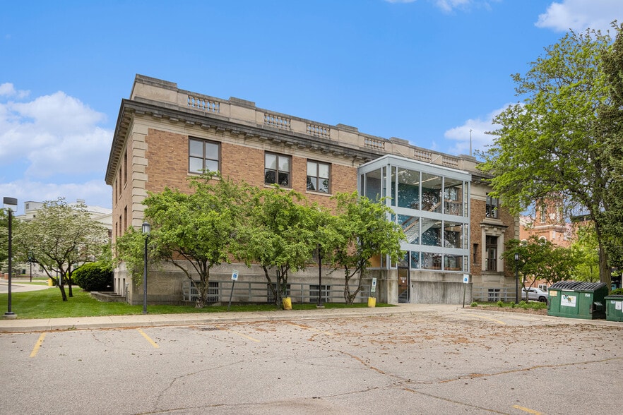 77 E Michigan Ave, Battle Creek, MI for sale - Building Photo - Image 3 of 13