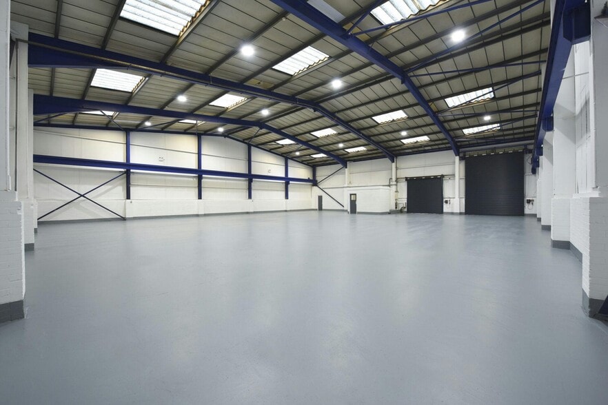Roundthorn Industrial Estate, Ennis Close, Manchester for lease - Building Photo - Image 2 of 15