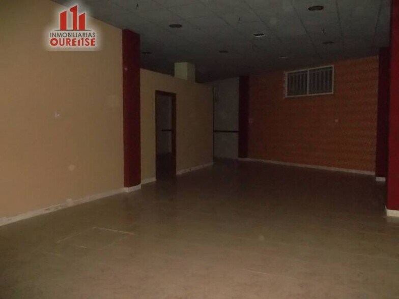 Retail in Ourense for lease - Building Photo - Image 1 of 9