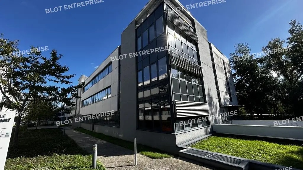 Office in Rennes for lease Building Photo- Image 1 of 22