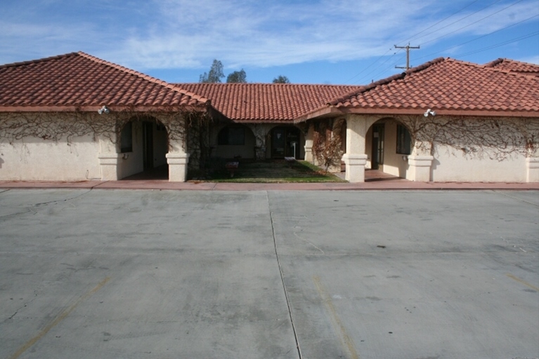 1111 W Inyokern Rd, Ridgecrest, CA for sale - Primary Photo - Image 1 of 1