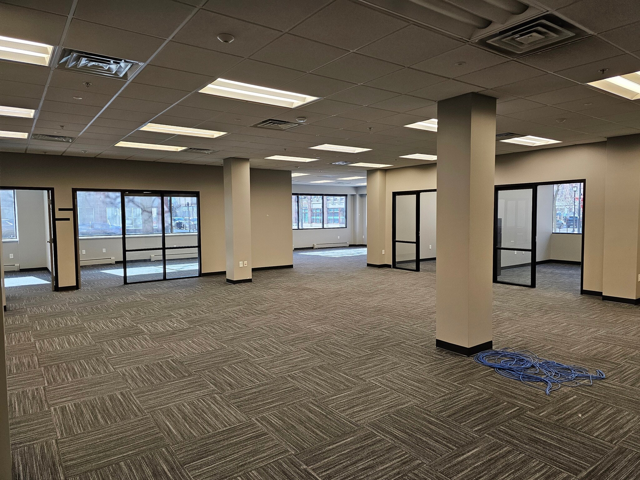 230 2nd St SE, Cedar Rapids, IA for lease Building Photo- Image 1 of 8