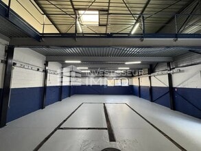 Flex in Ozoir-la-Ferrière for lease Interior Photo- Image 1 of 5