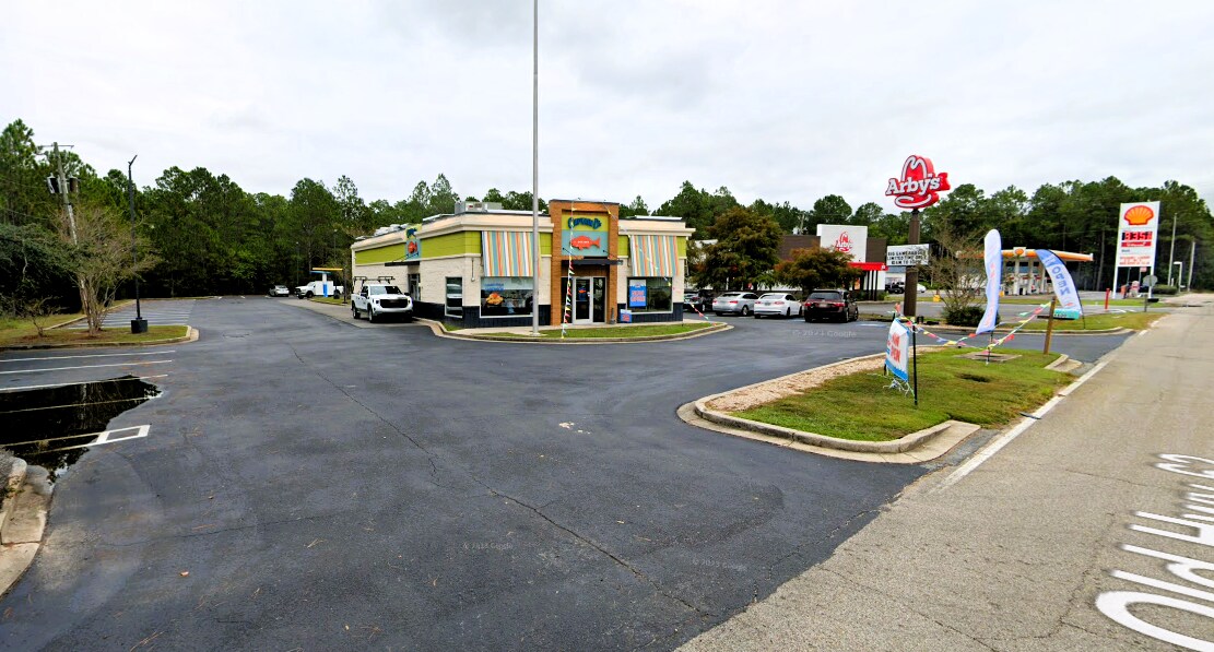 6600 N Highway 63, Moss Point, MS for lease Primary Photo- Image 1 of 4