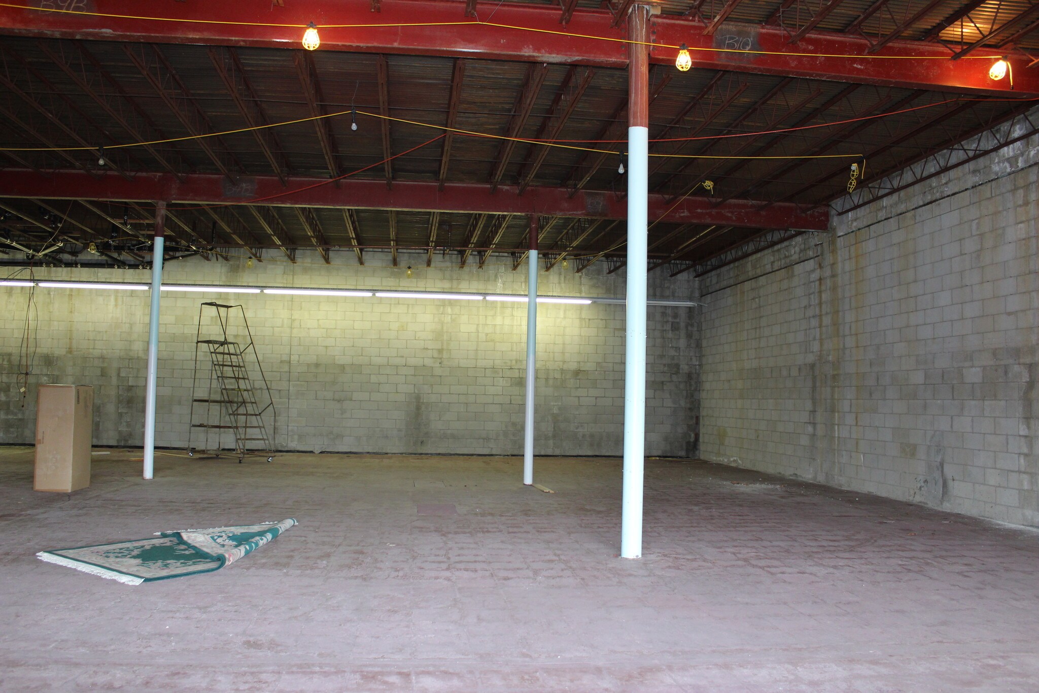 35 Whistlestop Mall, Rockport, MA 01966 Whistlestop Mall