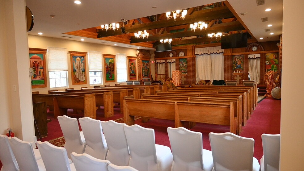 2715-2725 22nd St NE, Washington, DC for sale - Interior Photo - Image 2 of 21