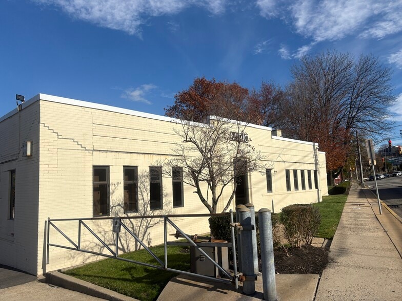 1516 Union Tpke, North Bergen, NJ for sale - Building Photo - Image 1 of 2