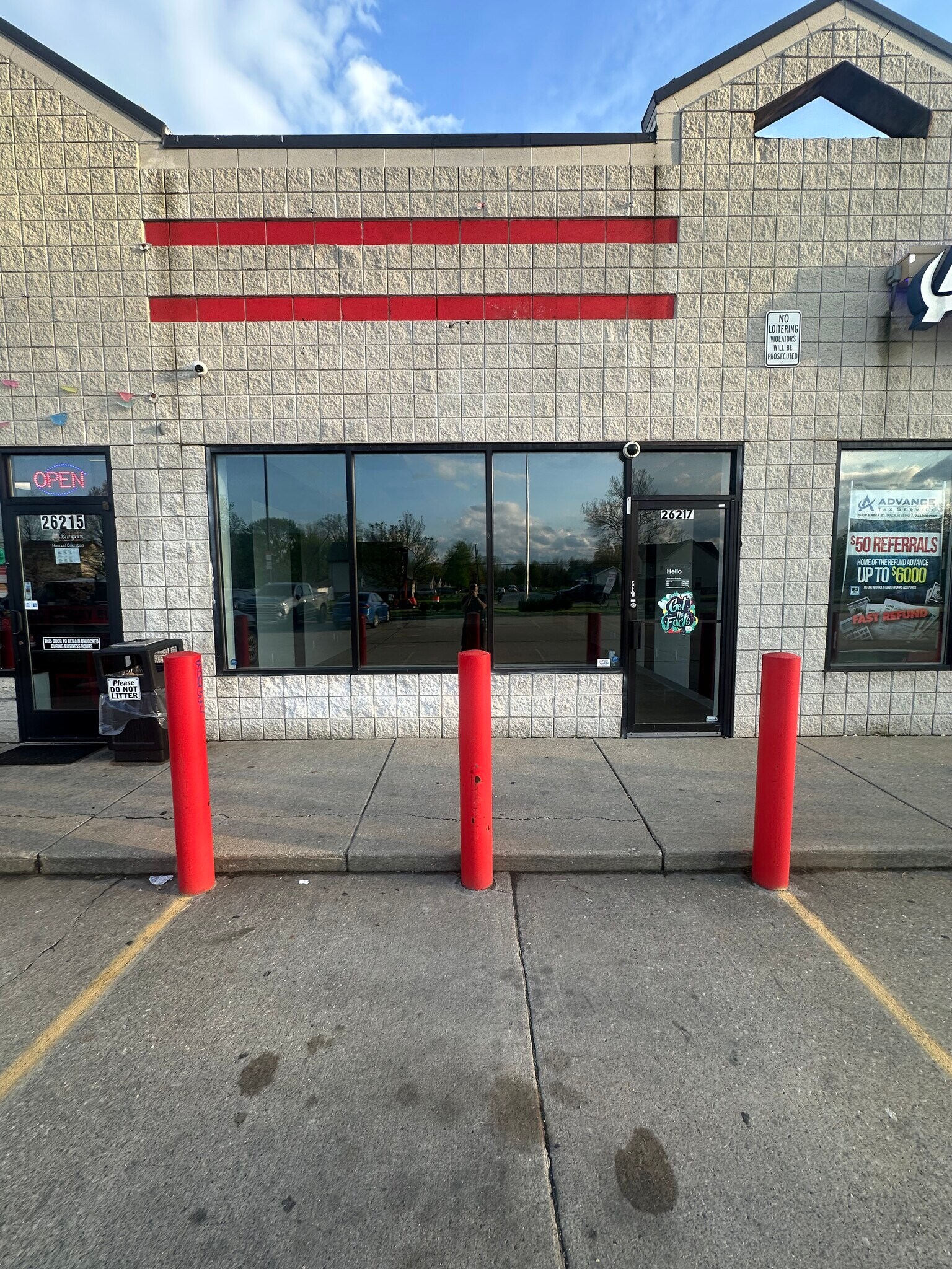 26201-26219 Eureka Rd, Taylor, MI for lease Building Photo- Image 1 of 7