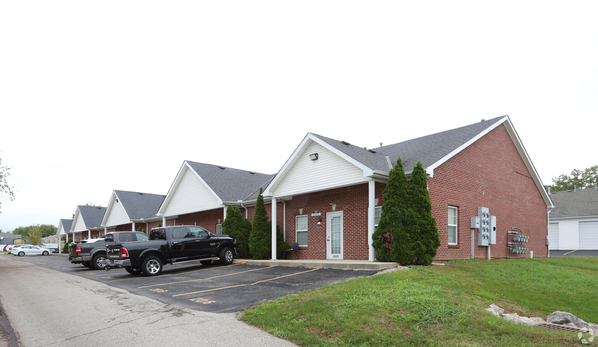 192-206 Oak St, Columbus, OH for sale Primary Photo- Image 1 of 1